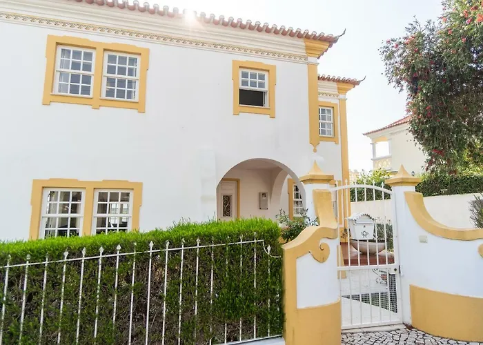 Villa Ericeira Villa *
