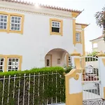 Villa Ericeira Villa *