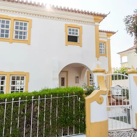 Villa Ericeira Βίλα *